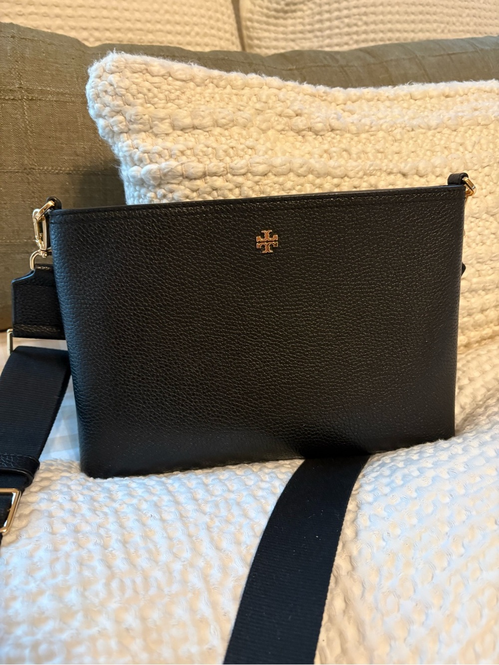 Tory Burch Black Pebbled Leather Logo Crossbody - Picture 3 of 8